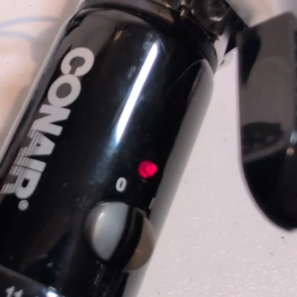 Conair Instant Heat Curling Iron 1¼" - Picture 2 of 2